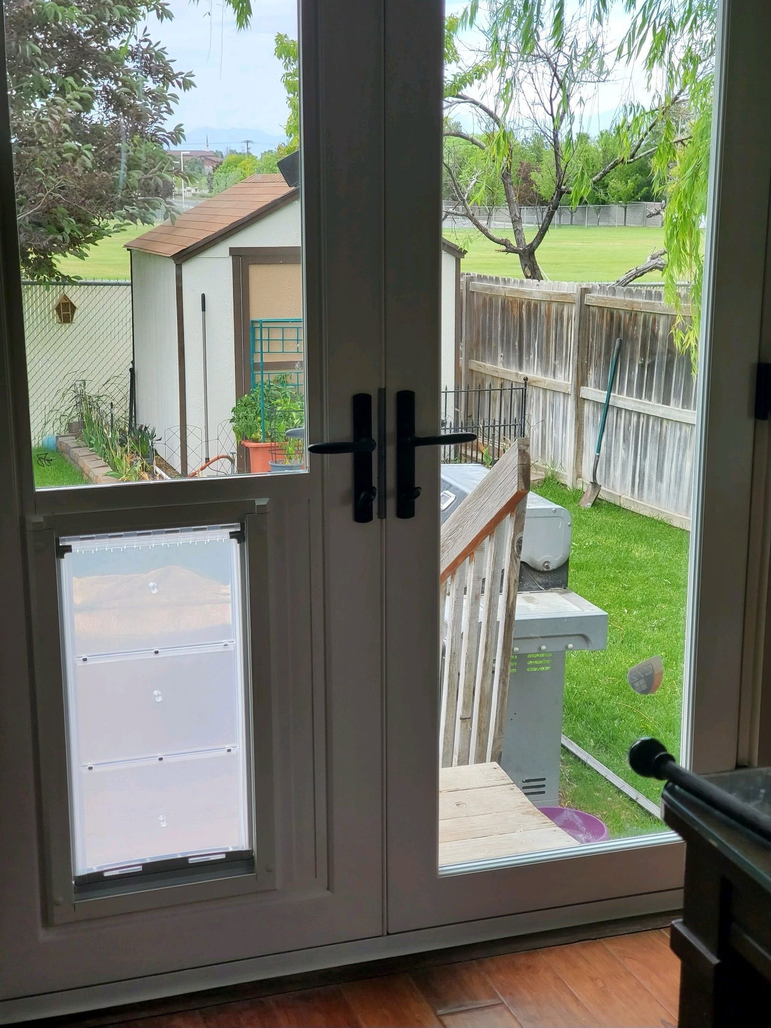 Sliding Glass Dog Doors - Valley Pet Door, image size:1555x2073